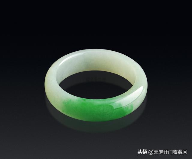 翡翠的基本知识大全,翡翠保养基本知识-第6张图片-翡翠网 翡翠的基本知识大全,翡翠保养基本知识-第6张图片-翡翠网