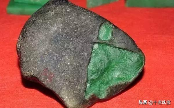 缅甸翡翠原石八大场口知识,翡翠原石价格-第34张图片-翡翠网 缅甸翡翠原石八大场口知识,翡翠原石价格-第34张图片-翡翠网