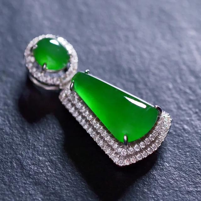 假冰种翡翠图片,2021年缅甸政变翡翠暴涨-第6张图片-翡翠网 假冰种翡翠图片,2021年缅甸政变翡翠暴涨-第6张图片-翡翠网