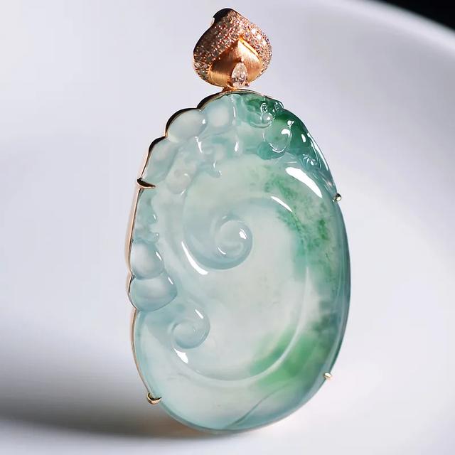 假冰种翡翠图片,2021年缅甸政变翡翠暴涨-第9张图片-翡翠网 假冰种翡翠图片,2021年缅甸政变翡翠暴涨-第9张图片-翡翠网