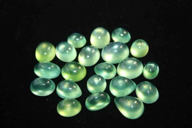 假冰种翡翠图片,2021年缅甸政变翡翠暴涨-第21张图片-翡翠网 假冰种翡翠图片,2021年缅甸政变翡翠暴涨-第21张图片-翡翠网