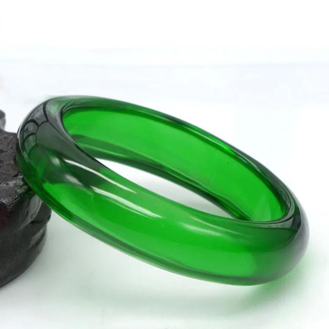 假冰种翡翠图片,2021年缅甸政变翡翠暴涨-第31张图片-翡翠网 假冰种翡翠图片,2021年缅甸政变翡翠暴涨-第31张图片-翡翠网