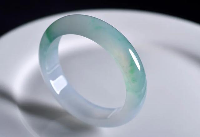 假冰种翡翠图片,2021年缅甸政变翡翠暴涨-第43张图片-翡翠网 假冰种翡翠图片,2021年缅甸政变翡翠暴涨-第43张图片-翡翠网