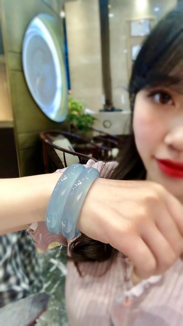 假冰种翡翠图片,2021年缅甸政变翡翠暴涨-第47张图片-翡翠网 假冰种翡翠图片,2021年缅甸政变翡翠暴涨-第47张图片-翡翠网