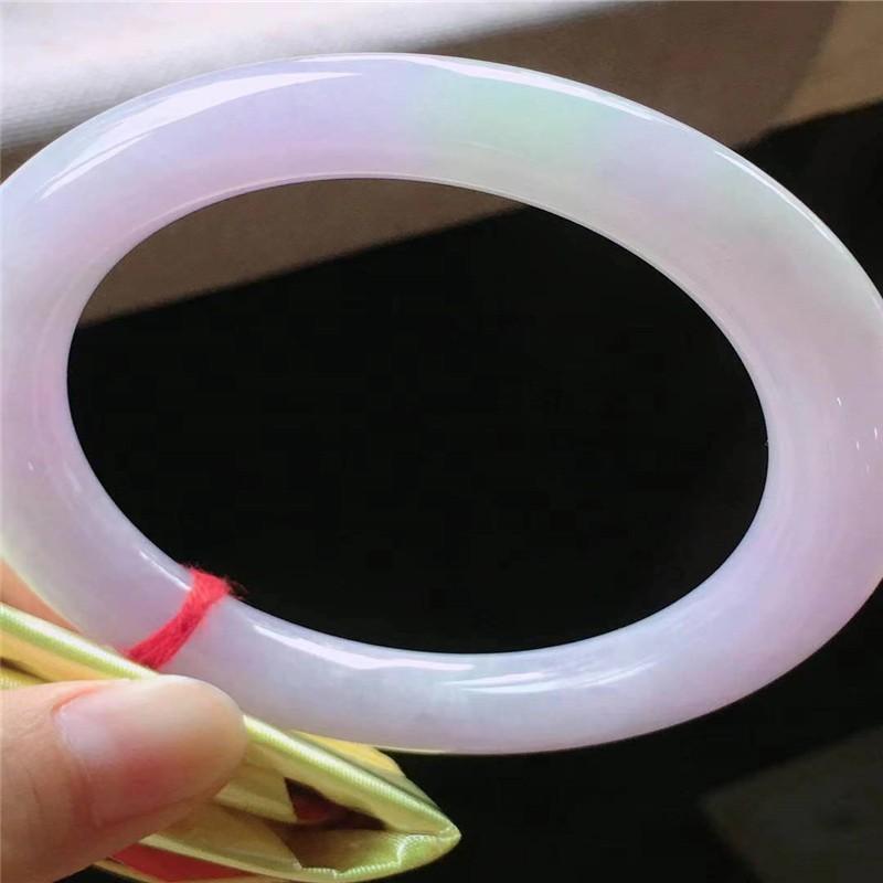 糯冰飘蓝花翡翠手镯值钱吗翡翠蓝飘花手镯价格-第1张图片-翡翠网 糯冰飘蓝花翡翠手镯值钱吗翡翠蓝飘花手镯价格-第1张图片-翡翠网