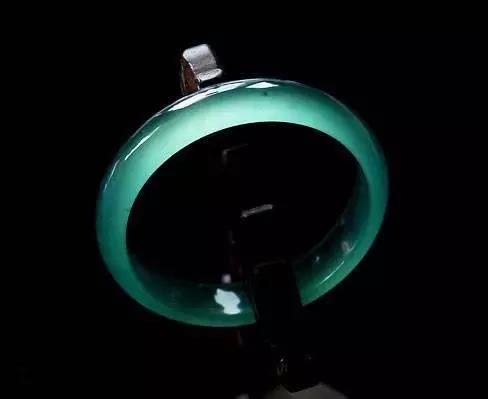 翡翠相关知识爱翡翠知识科普-第12张图片-翡翠网 翡翠相关知识爱翡翠知识科普-第12张图片-翡翠网