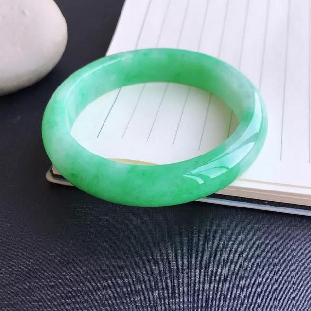 翡翠相关知识爱翡翠知识科普-第15张图片-翡翠网 翡翠相关知识爱翡翠知识科普-第15张图片-翡翠网