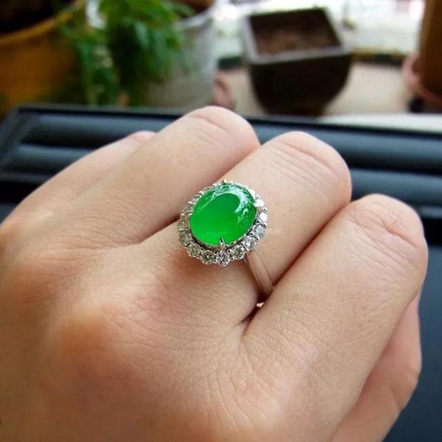 玉石翡翠原石,帝王绿缅甸天然翡翠原石-第12张图片-翡翠网 玉石翡翠原石,帝王绿缅甸天然翡翠原石-第12张图片-翡翠网