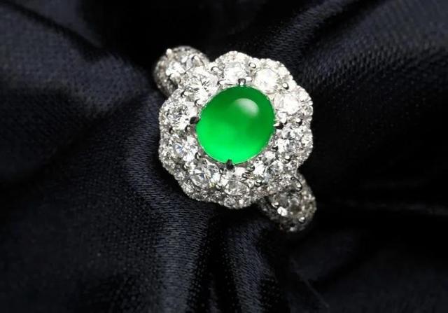 玉石翡翠原石,帝王绿缅甸天然翡翠原石-第15张图片-翡翠网 玉石翡翠原石,帝王绿缅甸天然翡翠原石-第15张图片-翡翠网