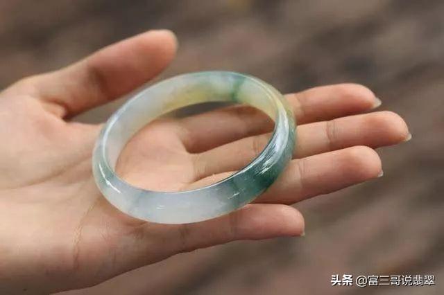 电视广告真假翡翠知识,100条电视广告-第27张图片-翡翠网 电视广告真假翡翠知识,100条电视广告-第27张图片-翡翠网