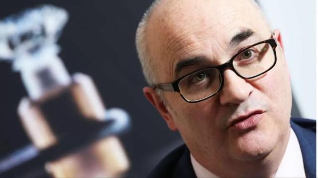 聊城翡翠原石怎么辨别,如何挑选翡翠原石-第3张图片-翡翠网 聊城翡翠原石怎么辨别,如何挑选翡翠原石-第3张图片-翡翠网