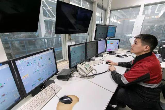 聊城翡翠原石怎么辨别,如何挑选翡翠原石-第10张图片-翡翠网 聊城翡翠原石怎么辨别,如何挑选翡翠原石-第10张图片-翡翠网