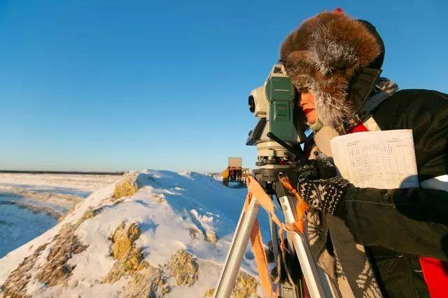 聊城翡翠原石怎么辨别,如何挑选翡翠原石-第14张图片-翡翠网 聊城翡翠原石怎么辨别,如何挑选翡翠原石-第14张图片-翡翠网