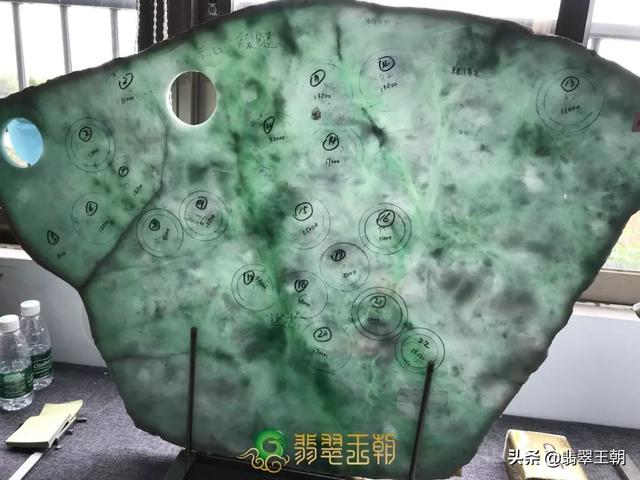 翡翠旗原石视频翡翠抛光视频-第13张图片-翡翠网 翡翠旗原石视频翡翠抛光视频-第13张图片-翡翠网