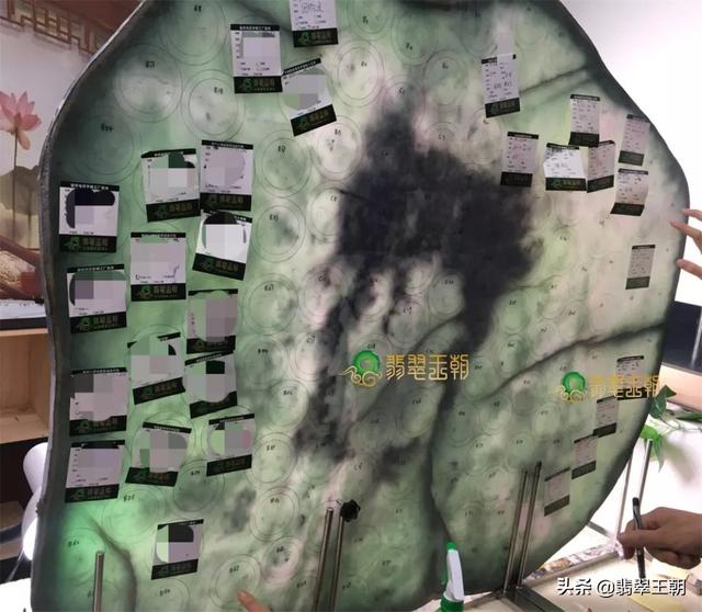 翡翠旗原石视频翡翠抛光视频-第19张图片-翡翠网 翡翠旗原石视频翡翠抛光视频-第19张图片-翡翠网