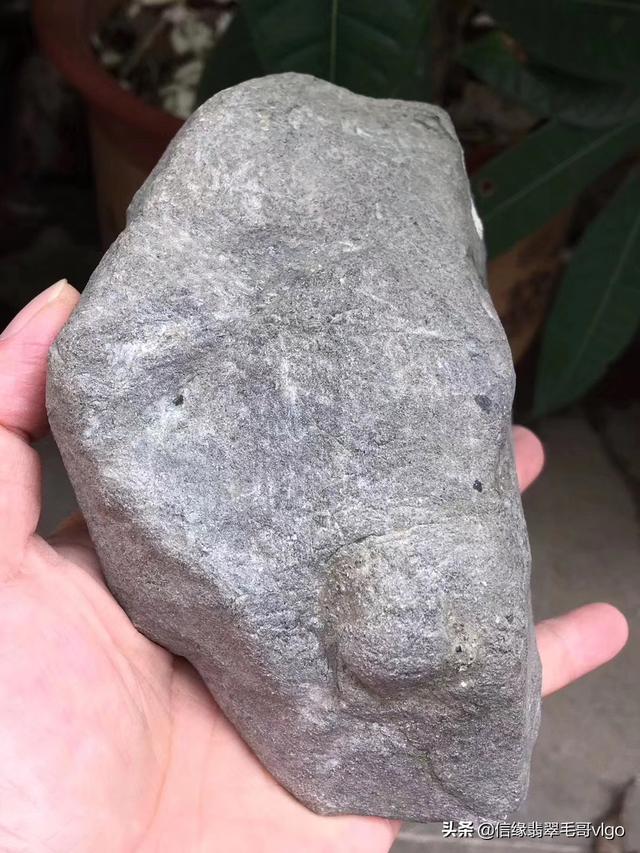 包含西双版纳水石翡翠原石怎么挑选的词条-第3张图片-翡翠网 包含西双版纳水石翡翠原石怎么挑选的词条-第3张图片-翡翠网