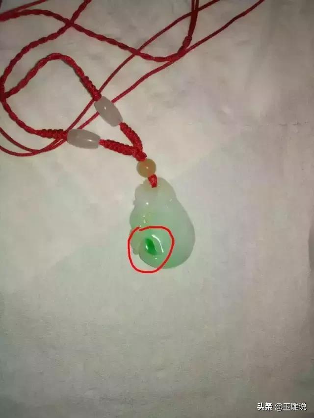 如何鉴定翡翠的真假,翡翠怎么鉴定真假视频-第5张图片-翡翠网 如何鉴定翡翠的真假,翡翠怎么鉴定真假视频-第5张图片-翡翠网