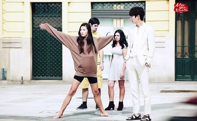 普通糯种翡翠手镯价格糯冰蓝色翡翠手镯-第16张图片-翡翠网 普通糯种翡翠手镯价格糯冰蓝色翡翠手镯-第16张图片-翡翠网