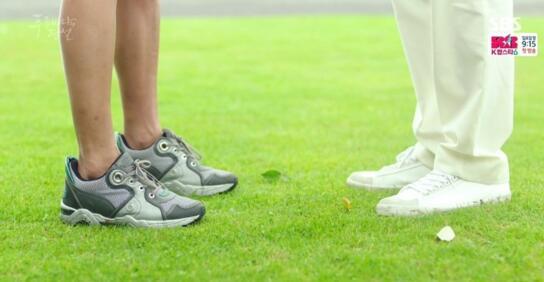 普通糯种翡翠手镯价格糯冰蓝色翡翠手镯-第30张图片-翡翠网 普通糯种翡翠手镯价格糯冰蓝色翡翠手镯-第30张图片-翡翠网