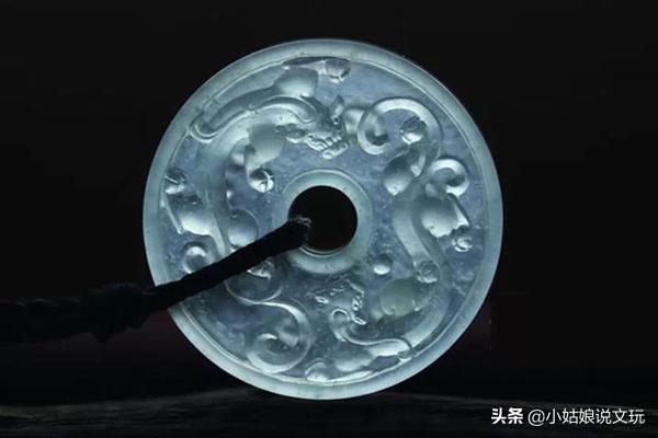 清代翡翠玉璧图片翡翠玉璧的价格-第7张图片-翡翠网 清代翡翠玉璧图片翡翠玉璧的价格-第7张图片-翡翠网