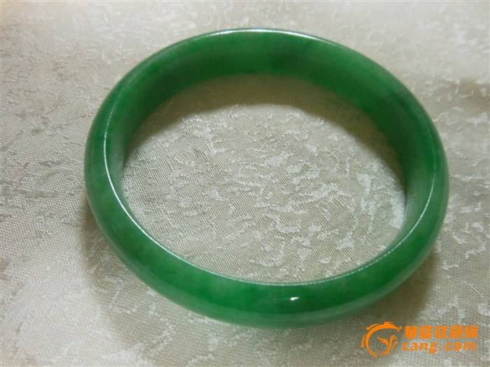 冰种飘阳绿翡翠手镯价格,冰种绿翡翠手镯价格-第2张图片-翡翠网 冰种飘阳绿翡翠手镯价格,冰种绿翡翠手镯价格-第2张图片-翡翠网