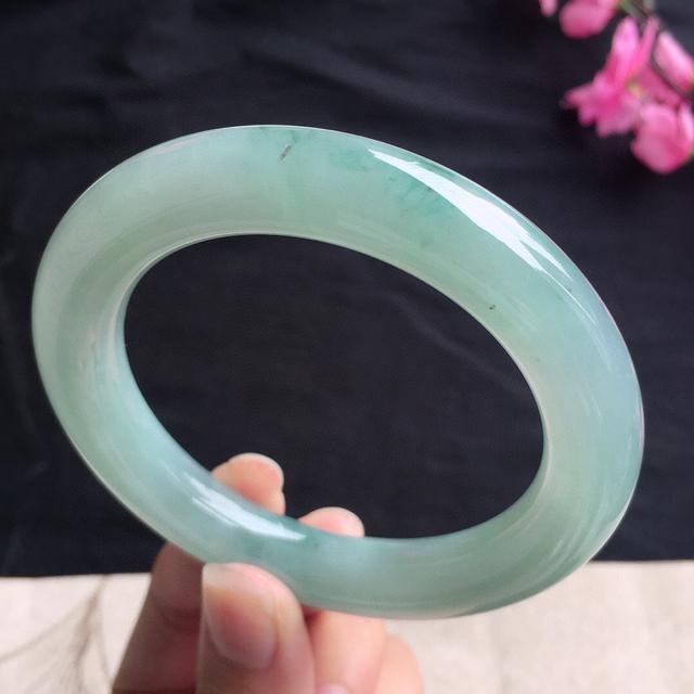 墨绿飘花翡翠飘花手镯翡翠手镯有裂纹怎么办-第11张图片-翡翠网 墨绿飘花翡翠飘花手镯翡翠手镯有裂纹怎么办-第11张图片-翡翠网