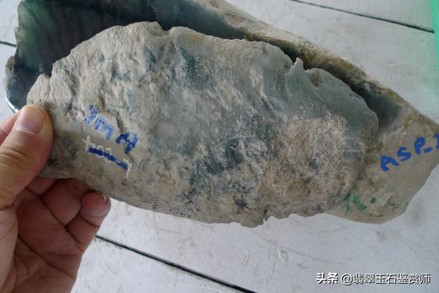 缅甸翡翠市场视频直播,缅甸翡翠知识讲解视频-第12张图片-翡翠网