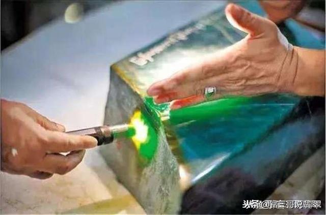 如何销售翡翠翡翠销售知识讲解-第4张图片-翡翠网 如何销售翡翠翡翠销售知识讲解-第4张图片-翡翠网