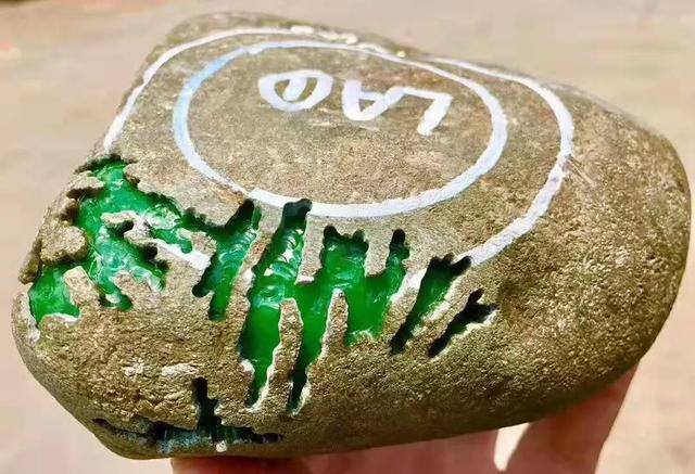 包含收购翡翠原石免费鉴定一手货源的词条-第4张图片-翡翠网 包含收购翡翠原石免费鉴定一手货源的词条-第4张图片-翡翠网