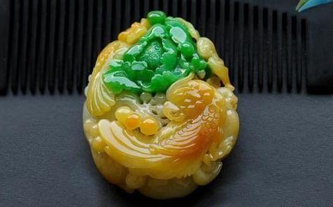 翡翠原石技巧,3万翡翠原石手镯-第11张图片-翡翠网 翡翠原石技巧,3万翡翠原石手镯-第11张图片-翡翠网