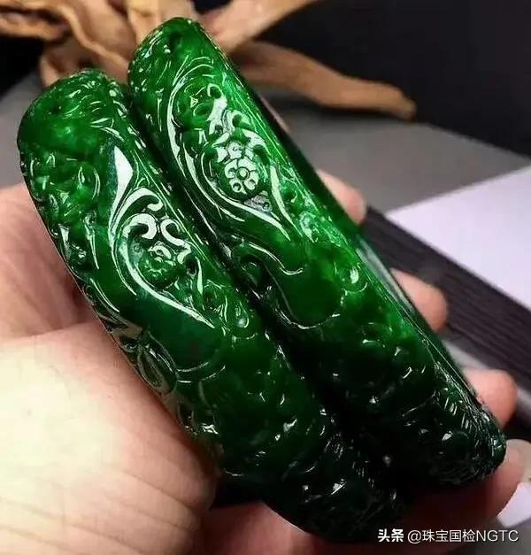 翡翠知识的培训资料,翡翠培训专业知识-第2张图片-翡翠网 翡翠知识的培训资料,翡翠培训专业知识-第2张图片-翡翠网