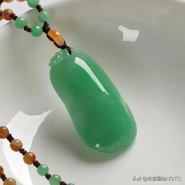 翡翠知识的培训资料,翡翠培训专业知识-第4张图片-翡翠网 翡翠知识的培训资料,翡翠培训专业知识-第4张图片-翡翠网