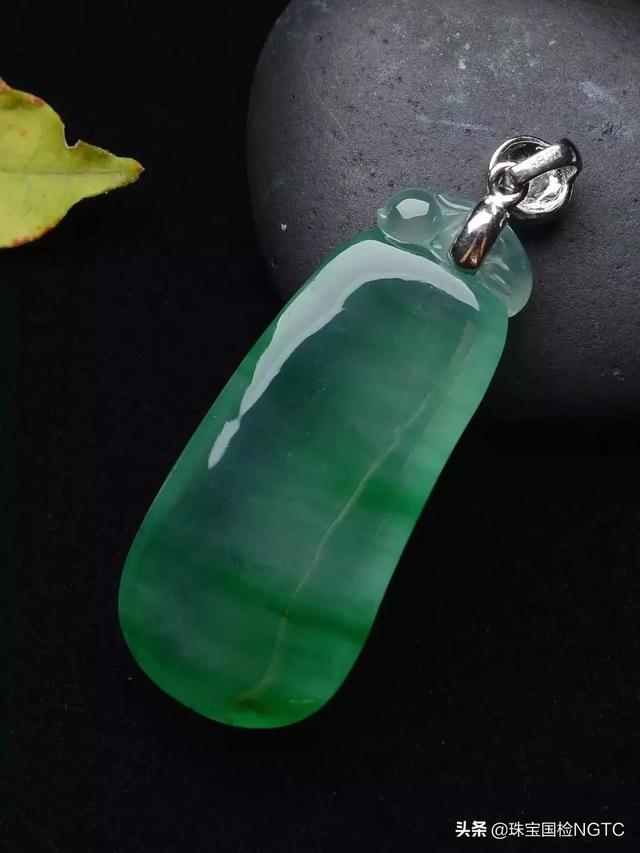 翡翠知识的培训资料,翡翠培训专业知识-第5张图片-翡翠网 翡翠知识的培训资料,翡翠培训专业知识-第5张图片-翡翠网