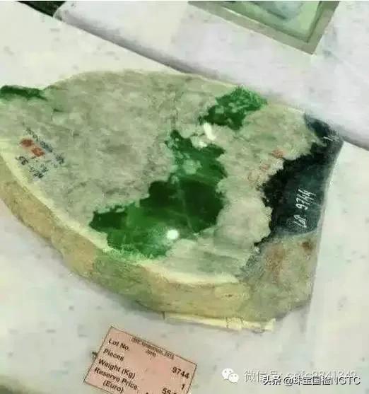 翡翠知识的培训资料,翡翠培训专业知识-第8张图片-翡翠网 翡翠知识的培训资料,翡翠培训专业知识-第8张图片-翡翠网