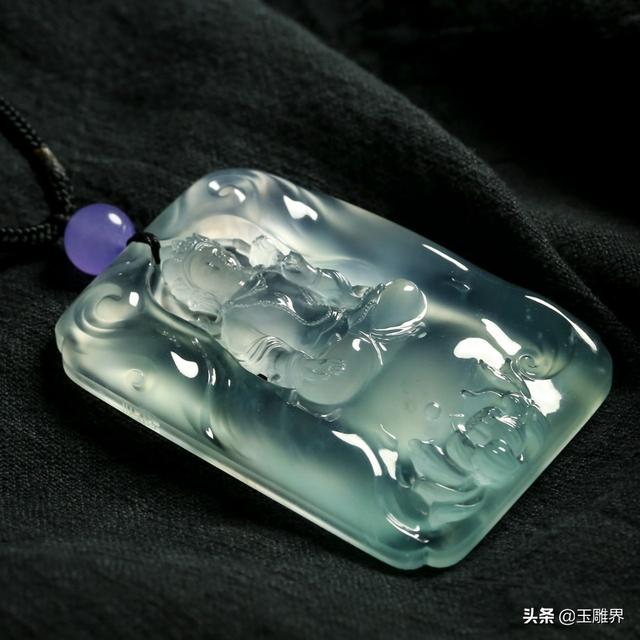 冰种翡翠现在什么价位十大顶级冰种翡翠-第3张图片-翡翠网 冰种翡翠现在什么价位十大顶级冰种翡翠-第3张图片-翡翠网