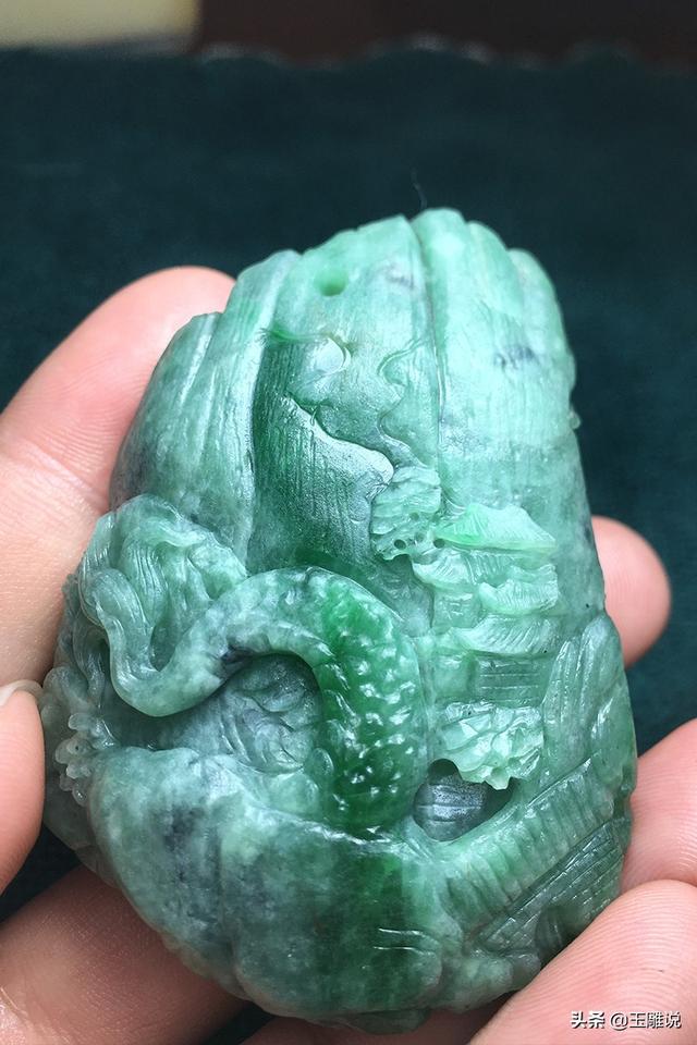 翡翠原石剥皮视频黑龙江翡翠原石剥皮-第10张图片-翡翠网 翡翠原石剥皮视频黑龙江翡翠原石剥皮-第10张图片-翡翠网