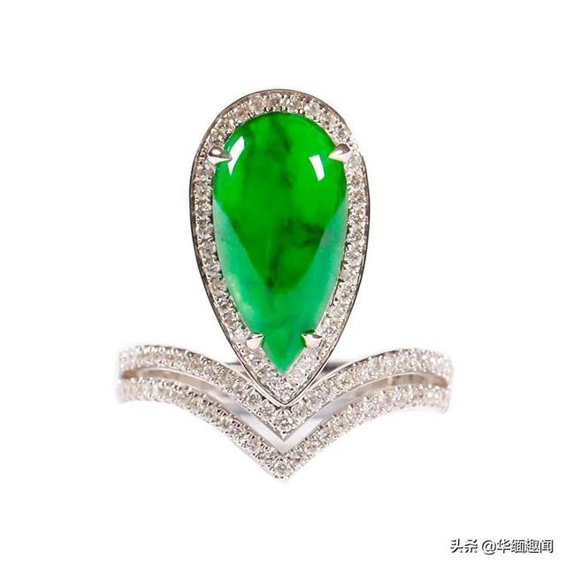 格英角原石冰碴结对角翡翠原石-第1张图片-翡翠网 格英角原石冰碴结对角翡翠原石-第1张图片-翡翠网