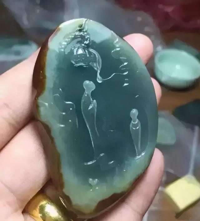 翡翠油青原石,翡翠原石老油青切的照片-第6张图片-翡翠网 翡翠油青原石,翡翠原石老油青切的照片-第6张图片-翡翠网