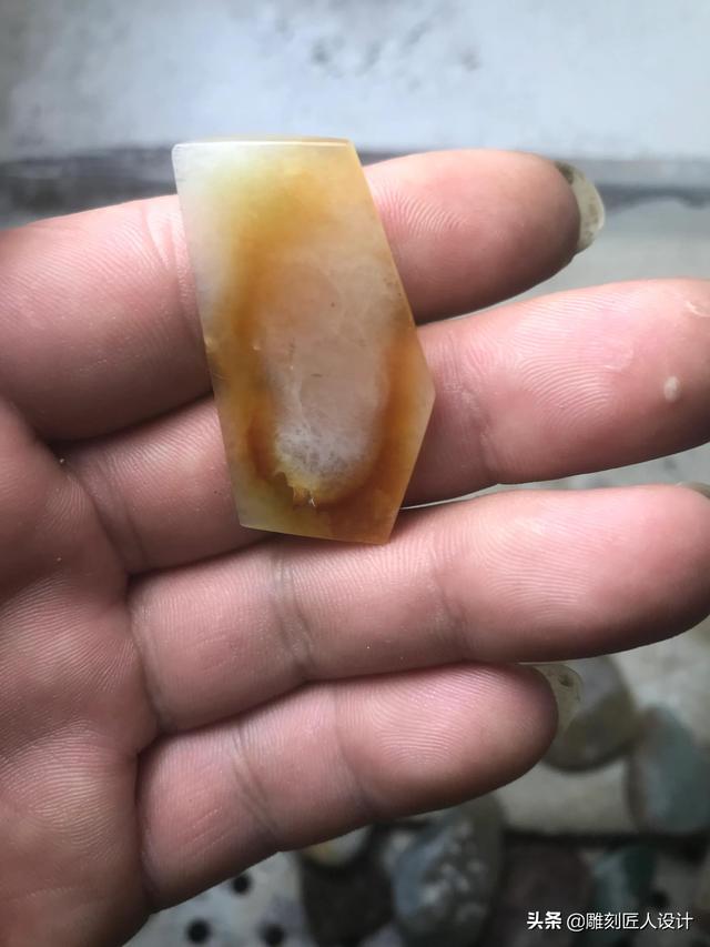 日丰翡翠价格,日丰绿色管怎么样-第2张图片-翡翠网 日丰翡翠价格,日丰绿色管怎么样-第2张图片-翡翠网