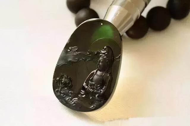 挖翡翠原石视频,澳门特别行政区挖翡翠原石-第8张图片-翡翠网 挖翡翠原石视频,澳门特别行政区挖翡翠原石-第8张图片-翡翠网