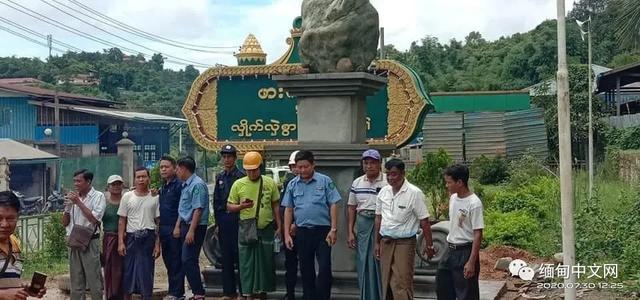 帕敢翡翠原石世界十大顶级翡翠-第4张图片-翡翠网 帕敢翡翠原石世界十大顶级翡翠-第4张图片-翡翠网