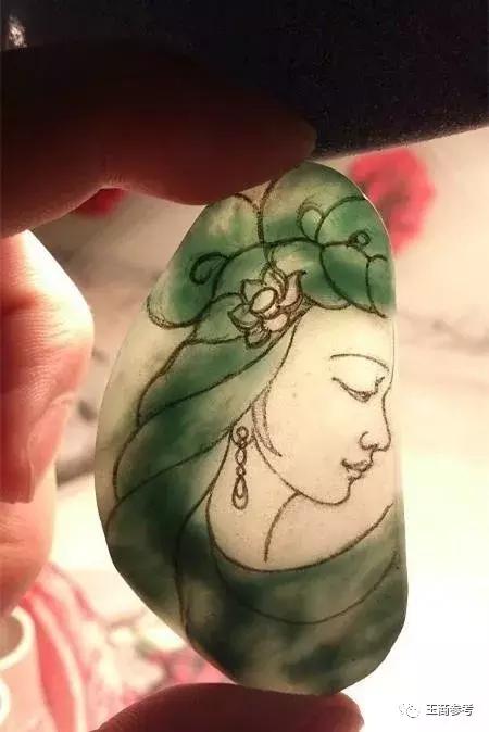 翡翠设计款手镯,翡翠手镯有多少种款-第3张图片-翡翠网 翡翠设计款手镯,翡翠手镯有多少种款-第3张图片-翡翠网