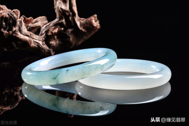 赏玉缘翡翠手镯翡翠玉镯价格-第3张图片-翡翠网 赏玉缘翡翠手镯翡翠玉镯价格-第3张图片-翡翠网