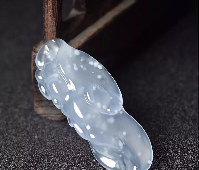 华林翡翠价格表广州华林翡翠手镯价格-第3张图片-翡翠网 华林翡翠价格表广州华林翡翠手镯价格-第3张图片-翡翠网