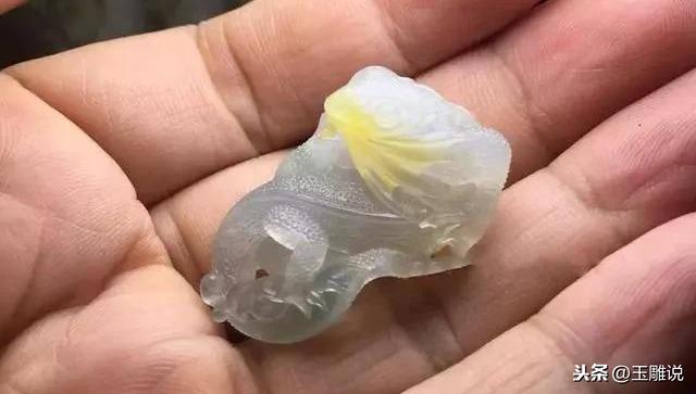 凤凰翡翠原石小料玉石毛料原石-第4张图片-翡翠网 凤凰翡翠原石小料玉石毛料原石-第4张图片-翡翠网