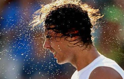 玉镯如何才能更透亮翡翠手镯脏了怎么办怎么洗干净-第2张图片-翡翠网 玉镯如何才能更透亮翡翠手镯脏了怎么办怎么洗干净-第2张图片-翡翠网