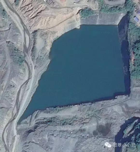 我的翡翠原石之旅,翡翠的原石之旅-第9张图片-翡翠网 我的翡翠原石之旅,翡翠的原石之旅-第9张图片-翡翠网