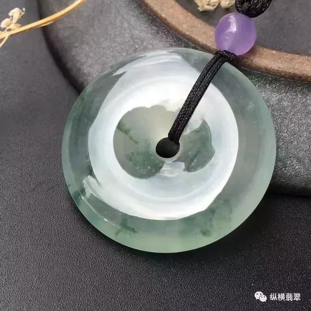 玉石翡翠知识了解翡翠之类的知识大全-第4张图片-翡翠网 玉石翡翠知识了解翡翠之类的知识大全-第4张图片-翡翠网