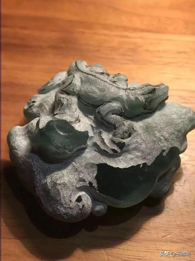 糯化翡翠原石,翡翠原石糯化种水能做什么-第5张图片-翡翠网 糯化翡翠原石,翡翠原石糯化种水能做什么-第5张图片-翡翠网