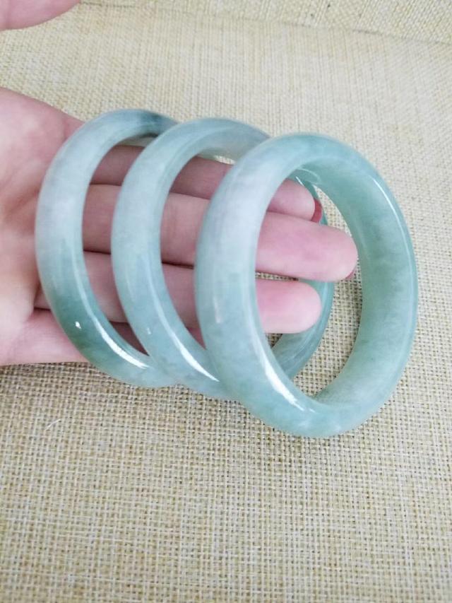 缅甸翡翠原石冰种靠谱的翡翠原石毛料冰种买卖-第6张图片-翡翠网 缅甸翡翠原石冰种靠谱的翡翠原石毛料冰种买卖-第6张图片-翡翠网